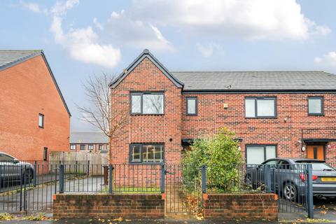 3 bedroom semi-detached house for sale - Manchester, Greater Manchester M12