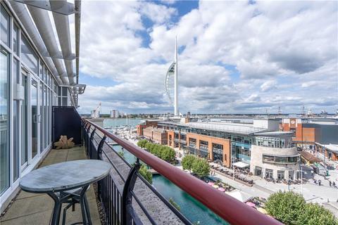3 bedroom apartment for sale - The Canalside, Gunwharf Quays, Portsmouth