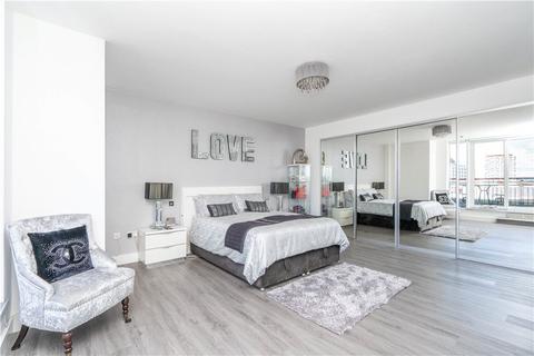 3 bedroom apartment for sale, Brecon House, Gunwharf Quays, Portsmouth