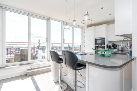 3 bedroom apartment for sale, Brecon House, Gunwharf Quays, Portsmouth