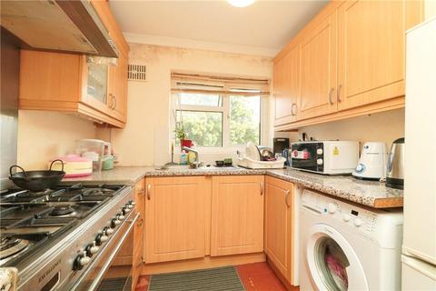 2 bedroom apartment for sale, Little Grove Field, Harlow, Essex