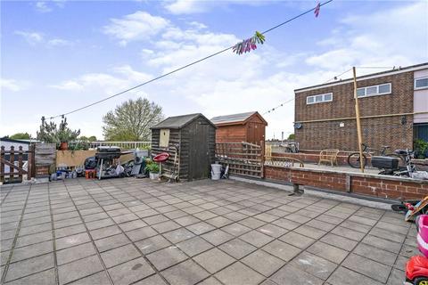 Flat 26, Long House Bush Fair, Harlow, CM18 6NR