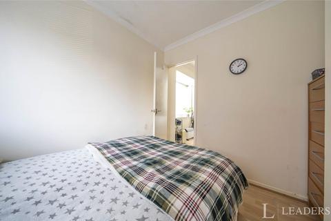 1 bedroom apartment for sale, St. Leonards Park, East Grinstead, West Sussex