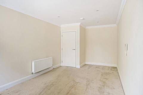 1 bedroom apartment for sale, Bolnore Road, Haywards Heath, West Sussex