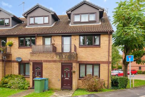 1 bedroom maisonette for sale, Manor Fields, Horsham, West Sussex