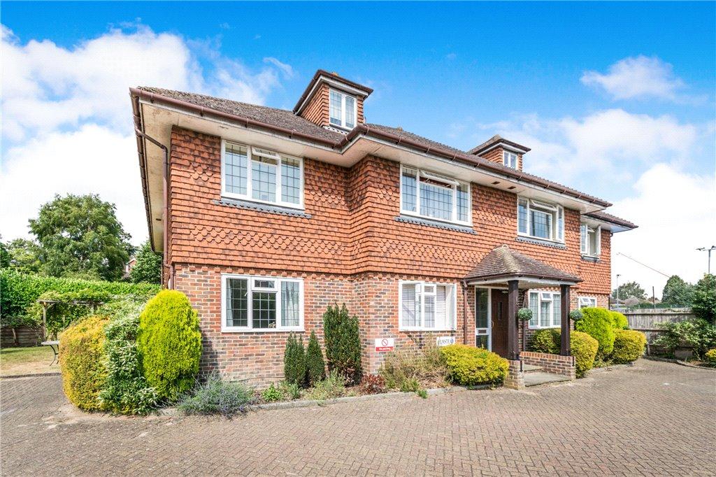 Portland Road, East Grinstead 1 bed apartment for sale £180,000