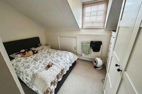 undefined, Kenilworth Road, Leamington Spa, Warwickshire