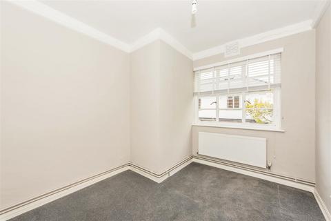 24 Kings Keep, Kingston Upon Thames, KT1 2HP