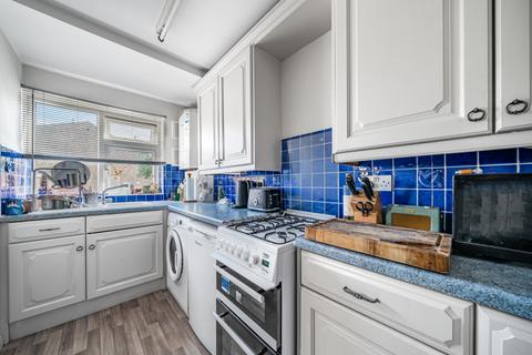 6 Iris Close, Surbiton, KT6 6JR