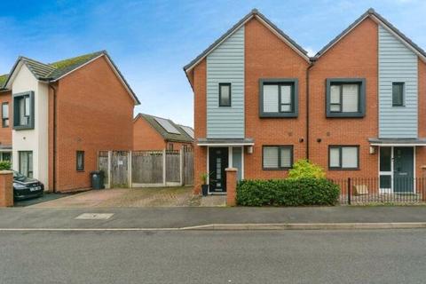 3 bedroom semi-detached house for sale - Birmingham, West Midlands B38