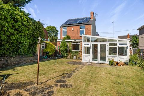 3 bedroom detached house for sale, Southwell Road West, Mansfield, Nottinghamshire