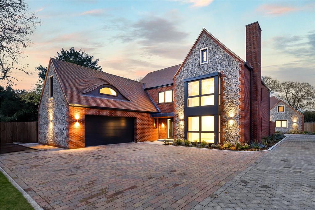 London Road, Stapleford, Cambridge 5 bed detached house for sale £
