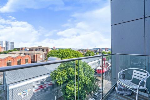 2 bedroom apartment for sale, Royal Crescent Road, Southampton, Hampshire