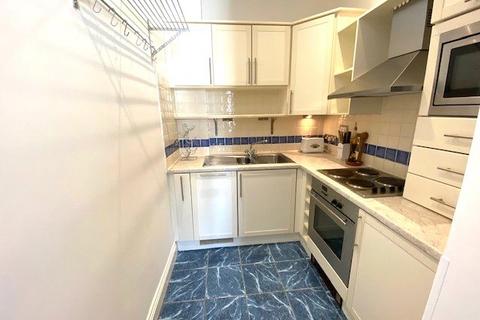 1 bedroom apartment for sale, Canute Road, Southampton, Hants
