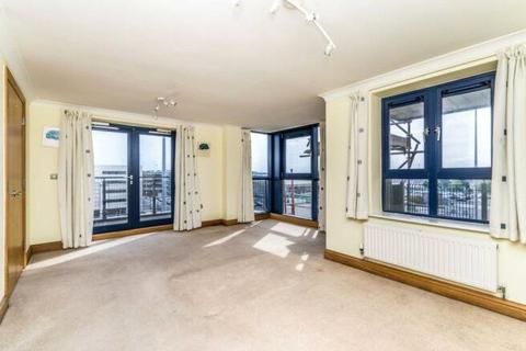 2 bedroom apartment for sale, Canute Road, Southampton, Hampshire