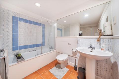 37 Andes Close, Southampton, SO14 3HS