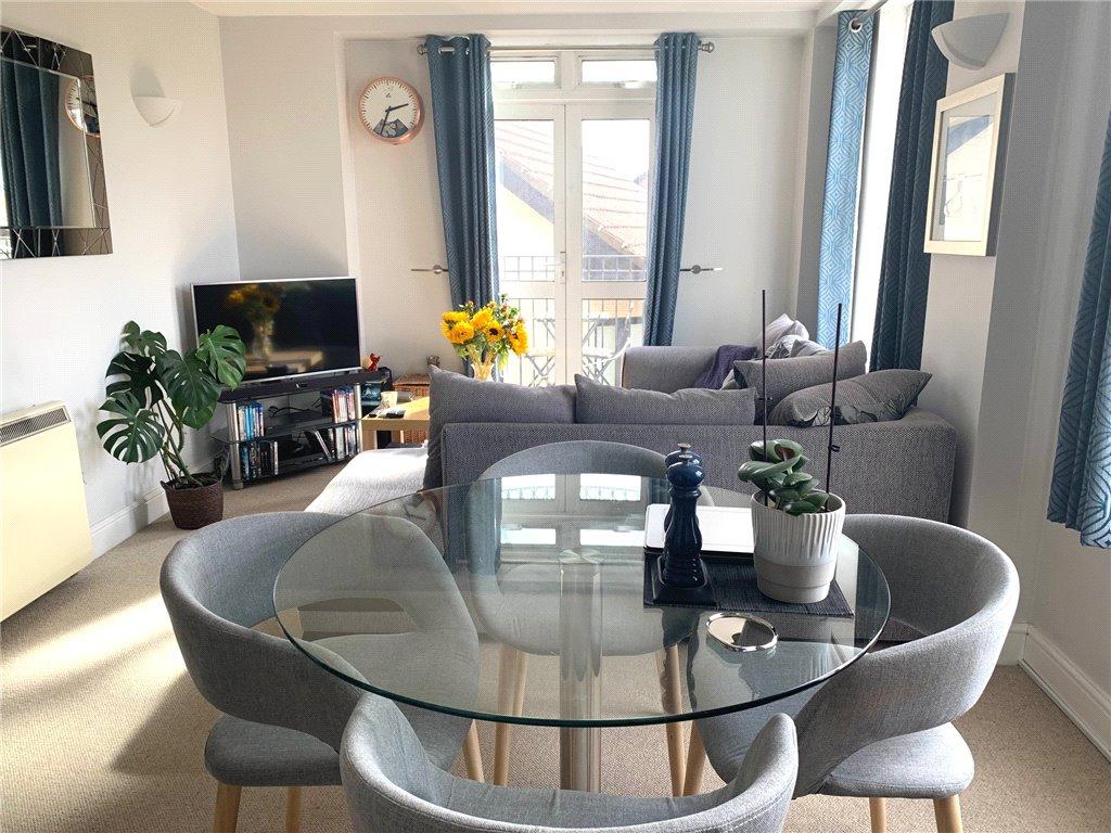 Andes Close, Southampton, Hampshire 2 bed apartment for sale £225,000