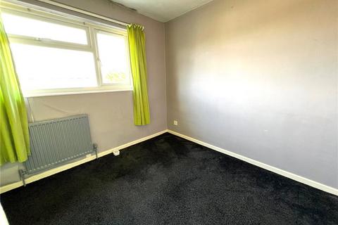 230 Christopher Crescent, Stanley Green, Poole, BH15 3HN