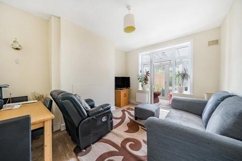 48 Covena Road, Bournemouth, BH6 5LW