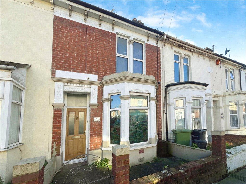 Queens Road, Portsmouth, Hampshire 3 bed terraced house for sale £290,000