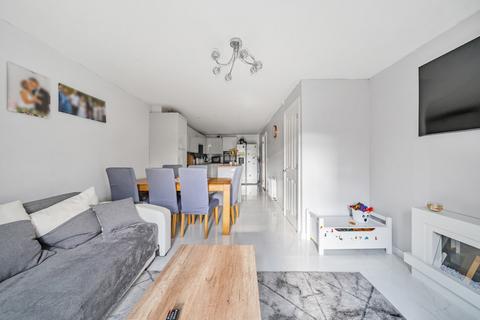 2 Artillery Avenue, Shoeburyness, Southend-on-sea, SS3 8EE