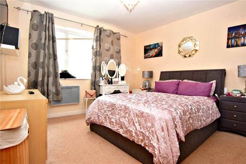 1 bedroom apartment for sale, Wells Crescent, Marconi Plaza, Chelmsford