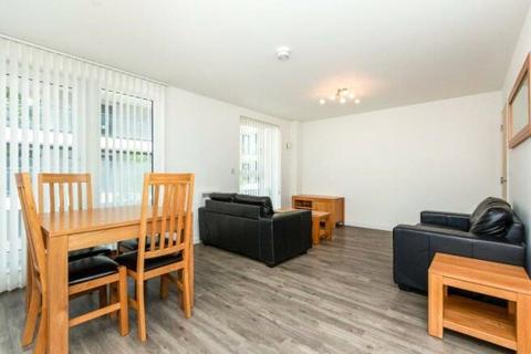2 bedroom apartment for sale, Nankeville Court, Guildford Road, Woking