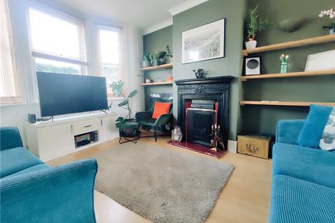 19 Cobden Road, Worthing, BN11 4BD
