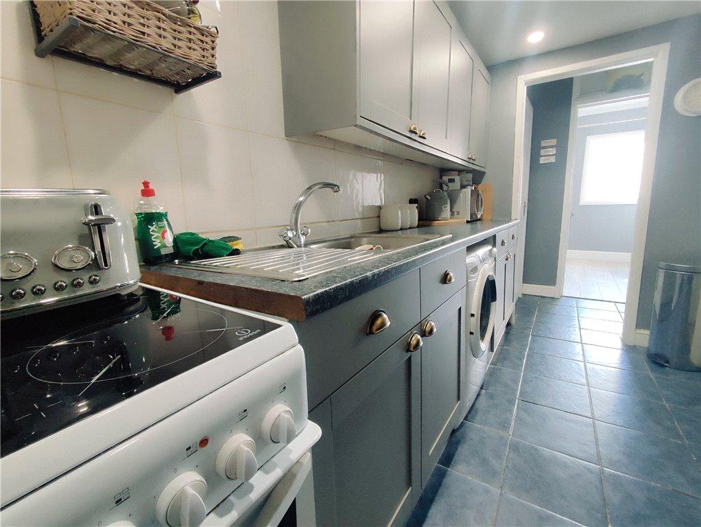 Norfolk Road, Littlehampton, West Sussex 1 bed apartment for sale £