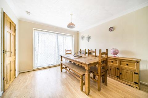 23 Basildon Close, St Helens, WA9 5HN