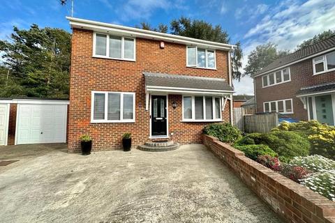 4 bedroom detached house for sale, Robinia Close, Waterlooville, Hampshire