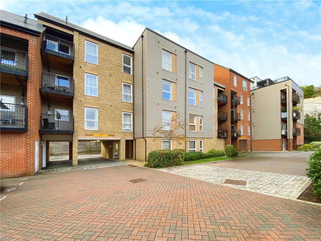 Brunel Way, Havant, Hampshire 2 Bed Apartment For Sale - £230,000