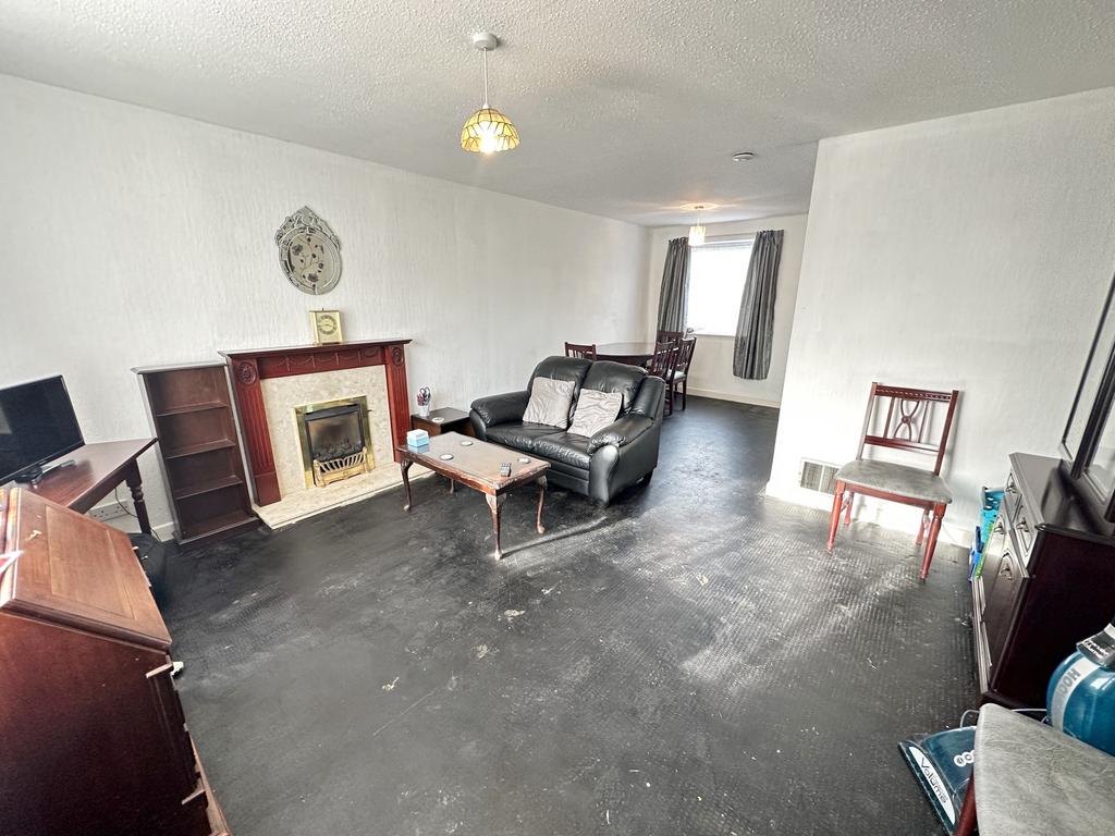 Cherry Wood, Penwortham PR1 3 bed detached house for sale £220,000
