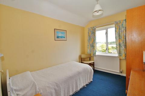 82 Early Road, Witney, OX28 1EU