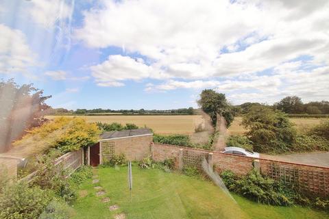 82 Early Road, Witney, OX28 1EU