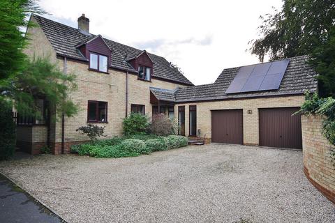 6 Beam Paddock, Bampton, OX18 2BN