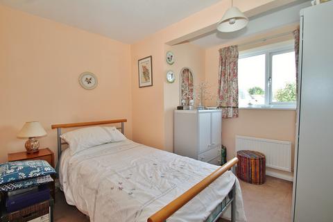 25 Burwell Meadow, Witney, OX28 5JG