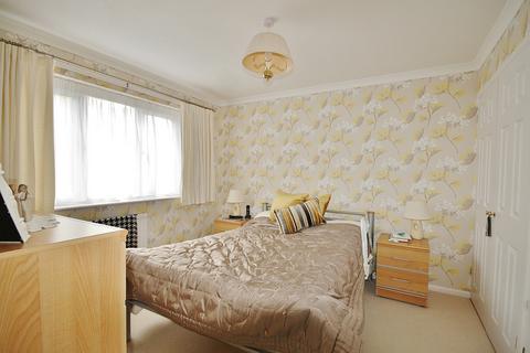 232 Manor Road, Witney, OX28 3ST