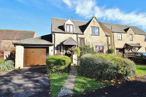 4 bedroom detached house for sale, Cotswold Meadow, Witney, OX28