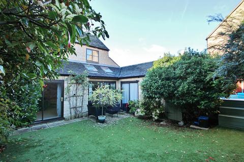 4 bedroom detached house for sale, Cotswold Meadow, Witney, OX28