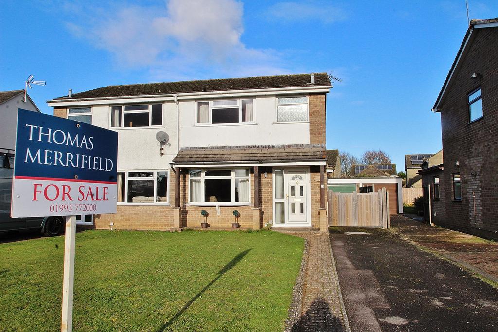 Quarry Road, Witney, OX28 3 bed semidetached house for sale £350,000