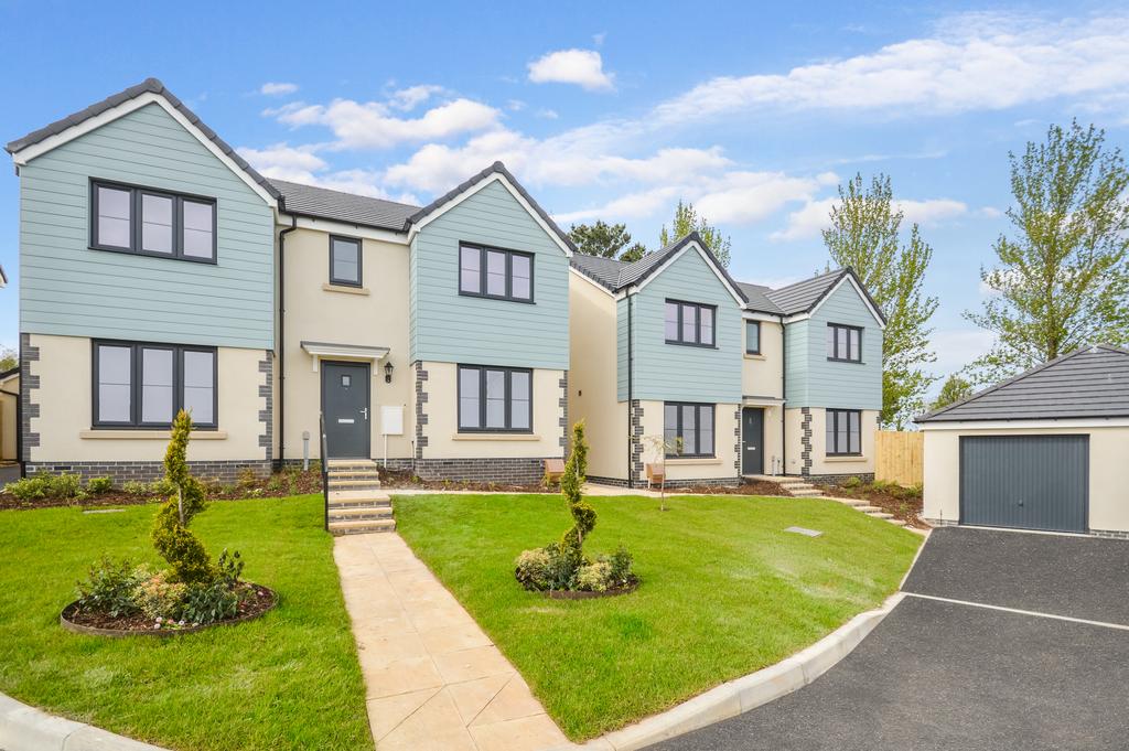 Homes 14 (left) and 15 (right)   The Wisteria