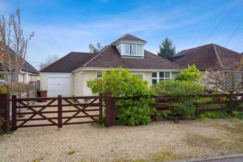 5 bedroom chalet for sale, Home Close, Wootton, OX13