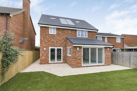 4 bedroom detached house for sale, Stonebridge Road, Steventon, OX13