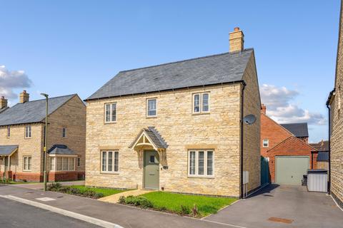4 bedroom detached house for sale, The Timbers, Launton, OX26