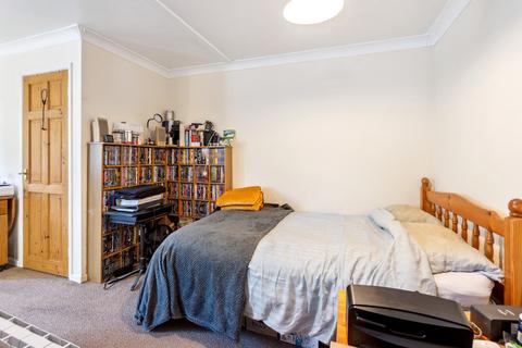 24 Clarendon Close, Abingdon, OX14 3XH