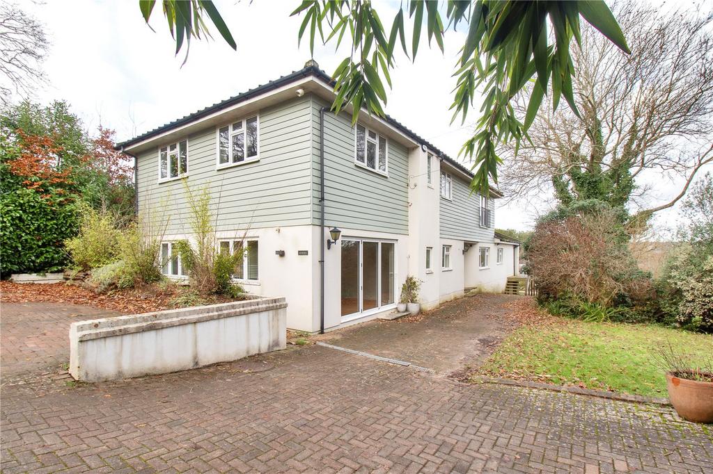 Broadwater Down, Tunbridge Wells, Kent, TN2 5 bed detached house for