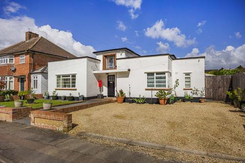 3 bedroom detached bungalow for sale, Priory Road, Bicester, OX26