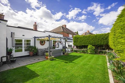 3 bedroom detached bungalow for sale, Priory Road, Bicester, OX26