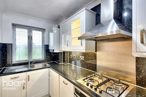 35 Semple Gardens, Chatham, ME4 6QD